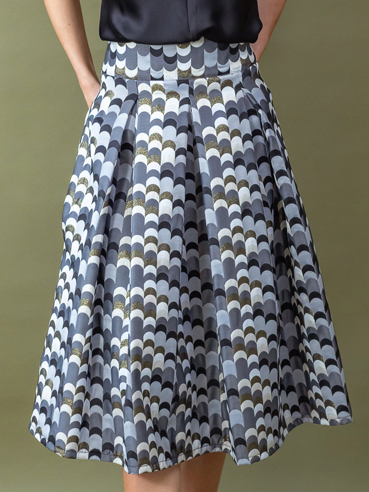 Scaglie di luce. Modello Anna